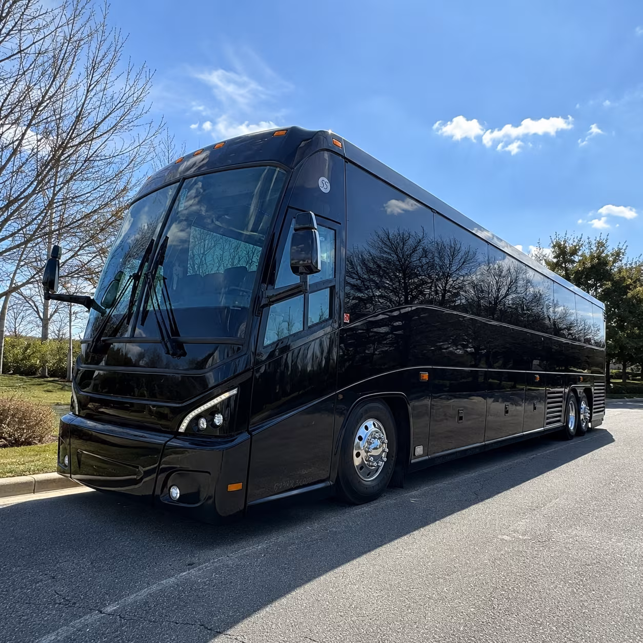 cincinnati comfortable charter bus rentals for cincinnati church groups