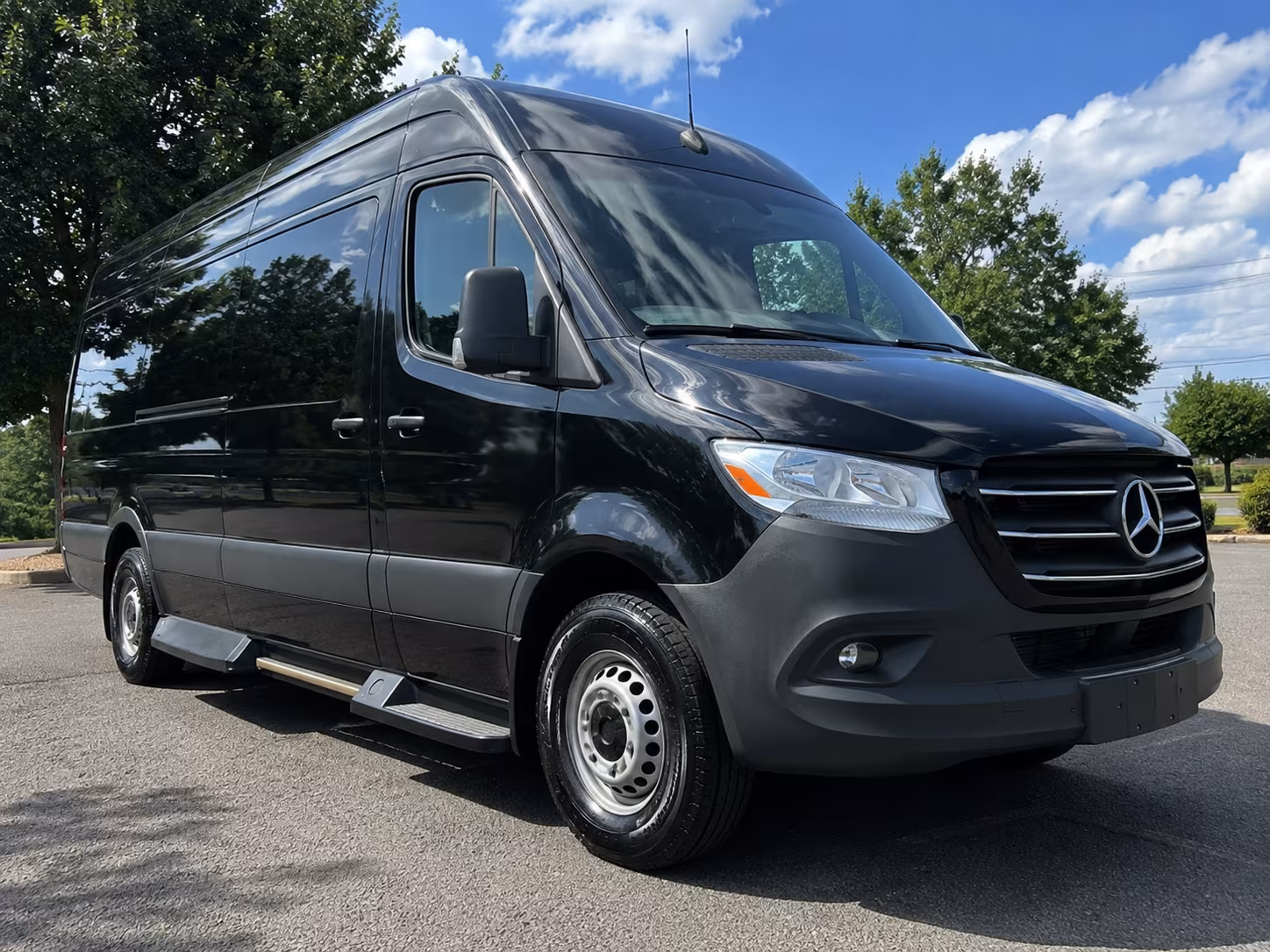 cincinnati keep your group together with cincinnati prom bus rentals