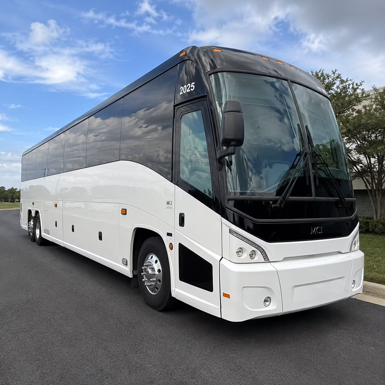 columbus rent a charter bus for your columbus official travel
