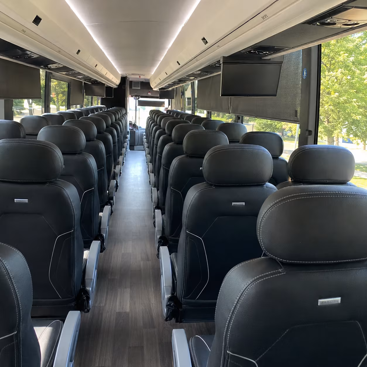 dayton short and long term charter bus services for dayton businesses