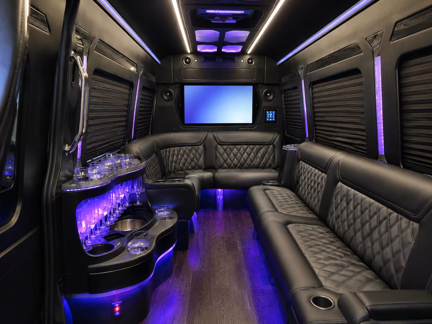 ketteringcharterbuscompany com makes it possible to find group transportation for every kettering occasion