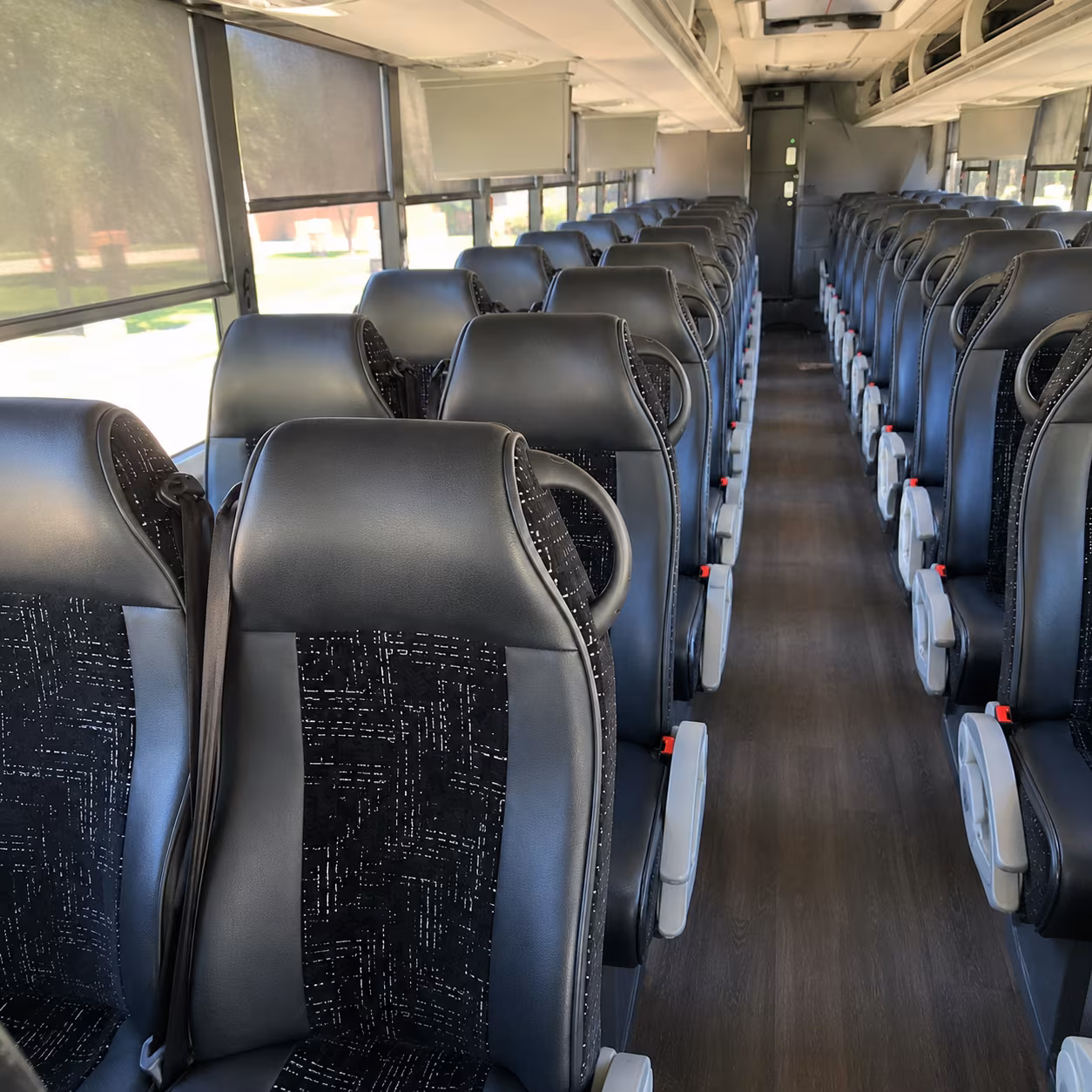 middletown book charter buses for government military groups in middletown
