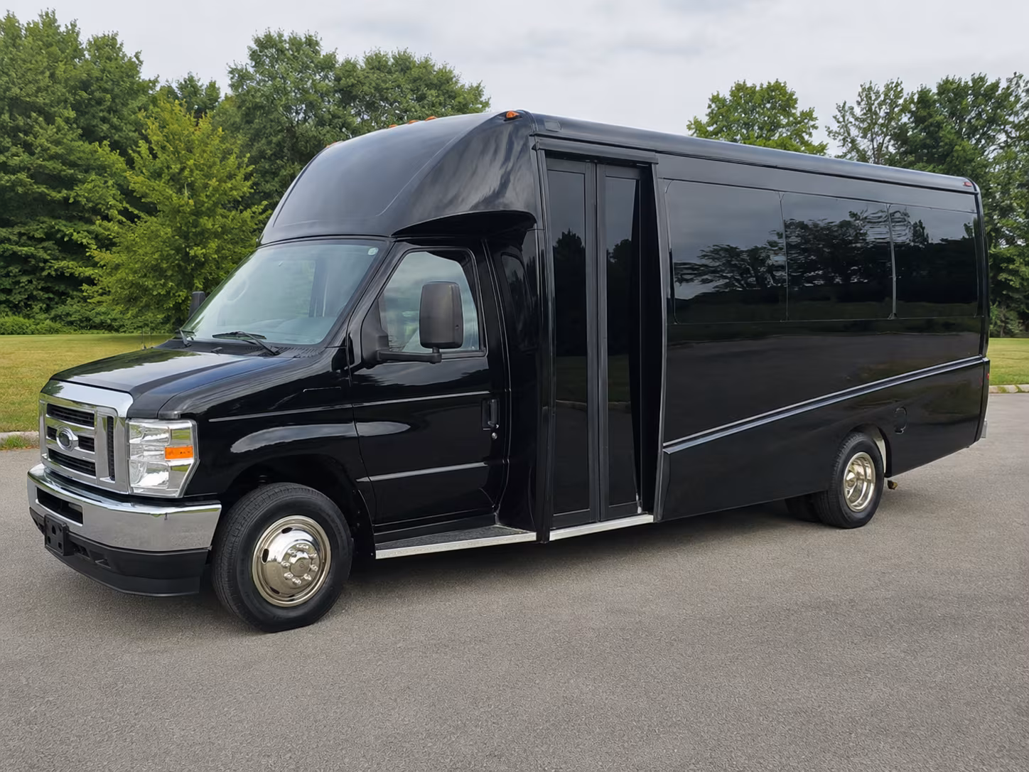 middletown wedding charter bus rentals in middletown